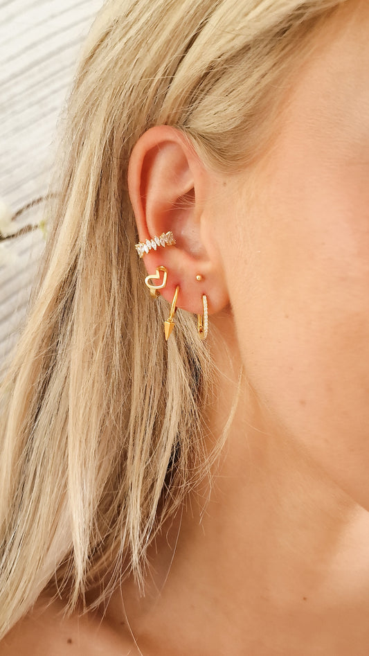 A deeper love oorbel