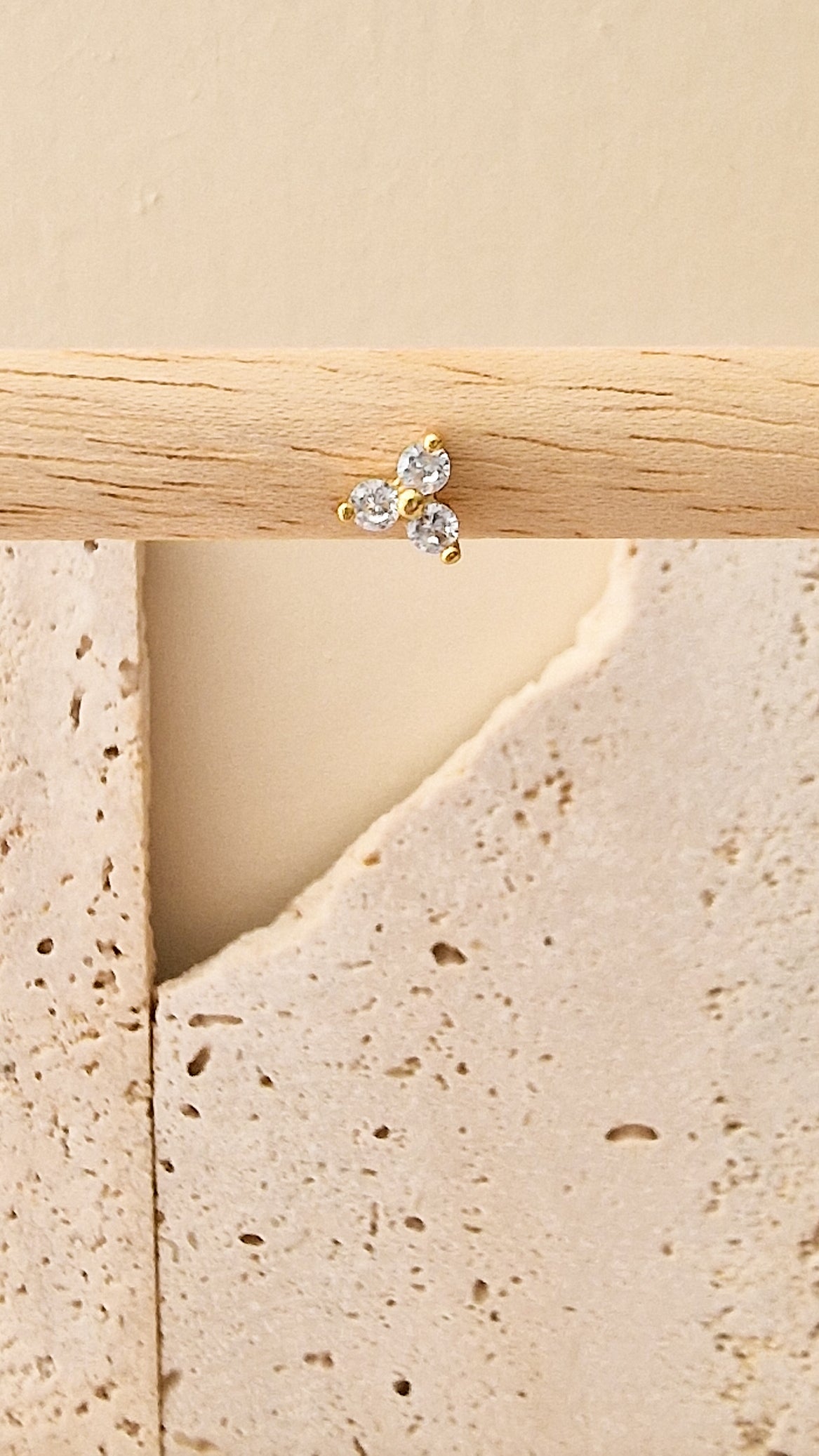 Bloom in three steker