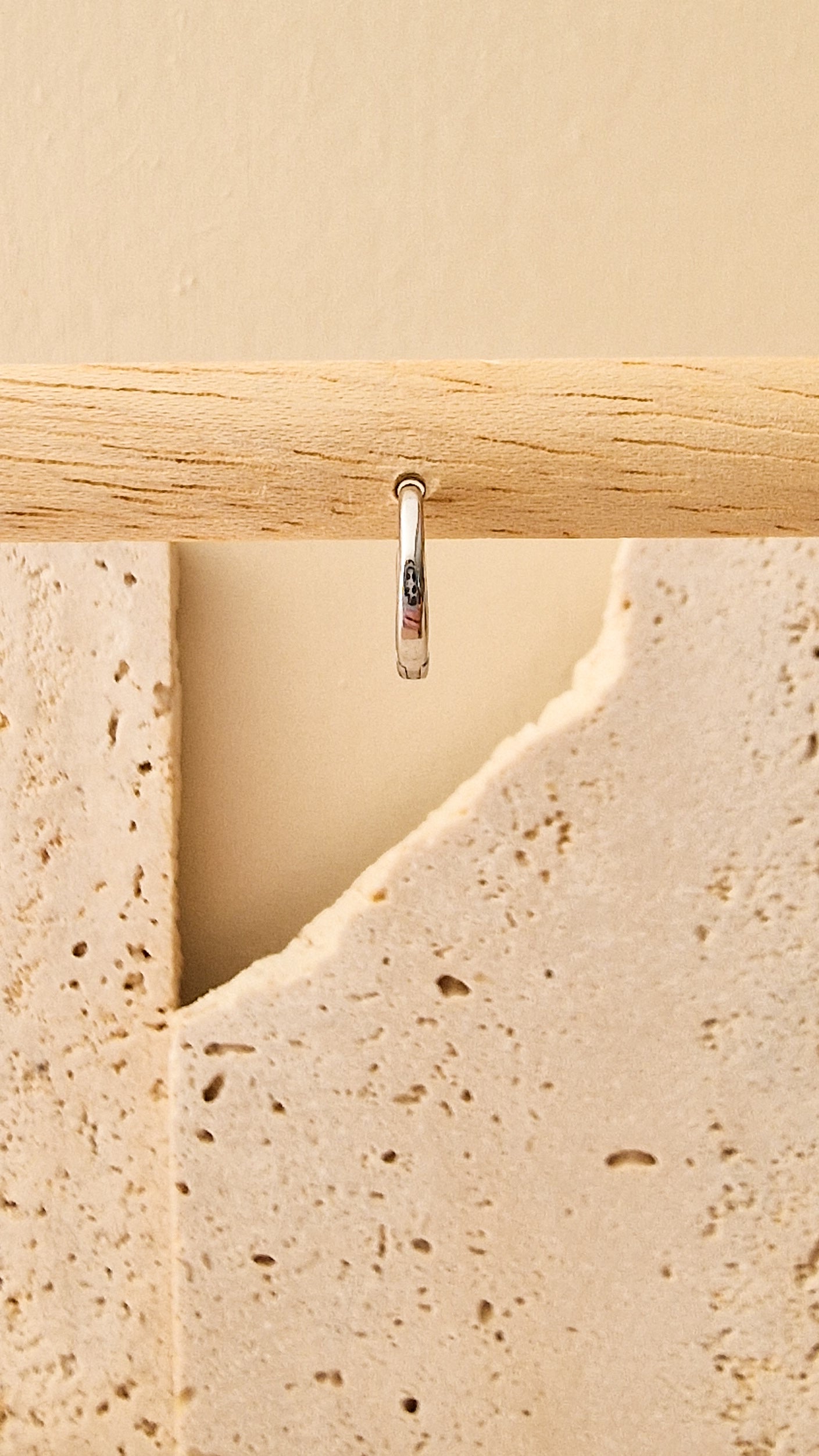 Basic extra smal 8mm oorbel ZILVER