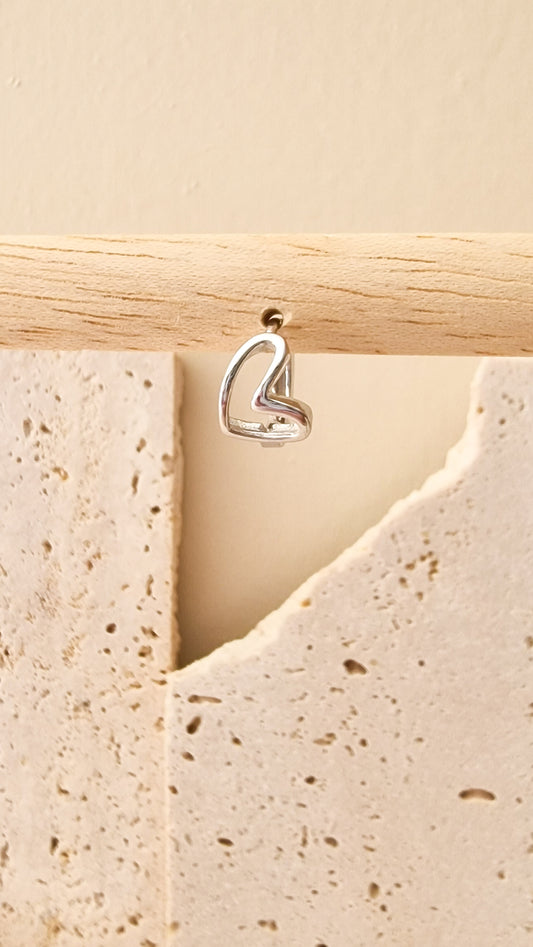 A deeper love oorbel ZILVER