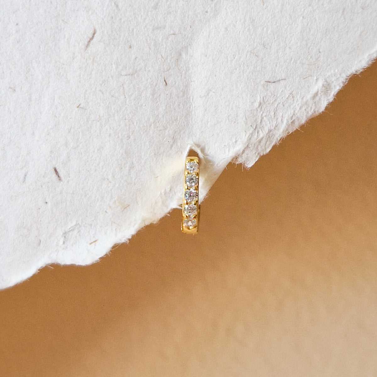 Basic shiny 6mm oorbel