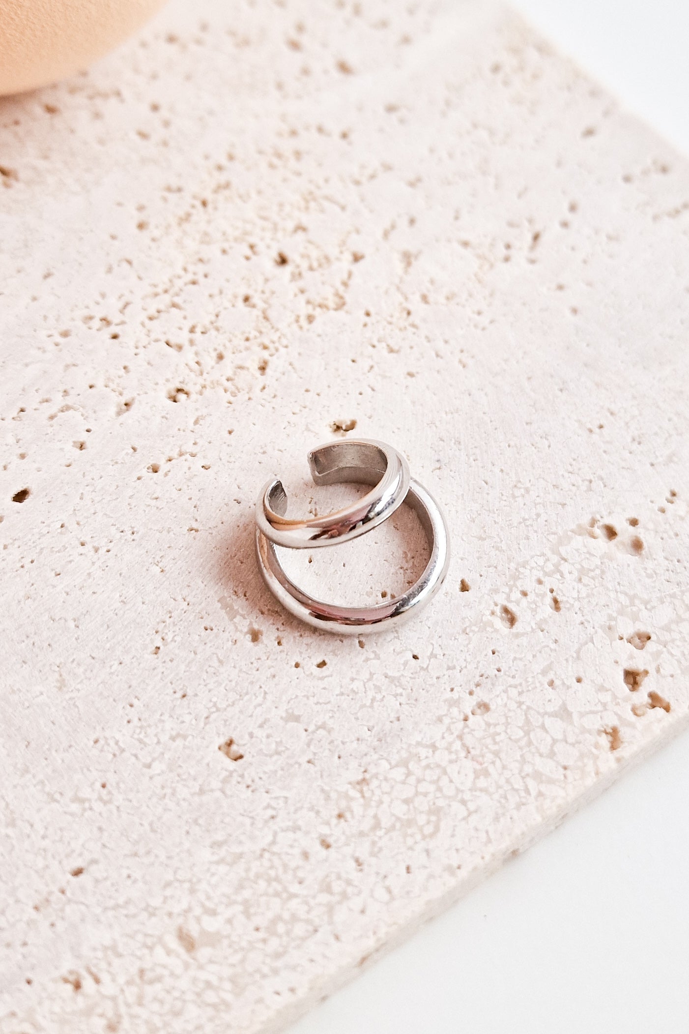 Double zilver earcuff