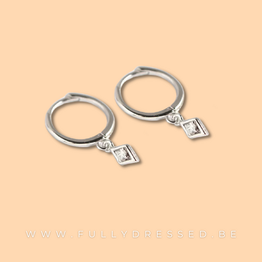 Isn't she lovely zilver oorbel