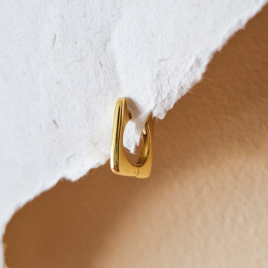 Rounded square oorbel