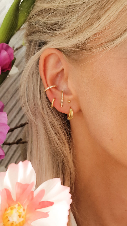 Single shiny earcuff