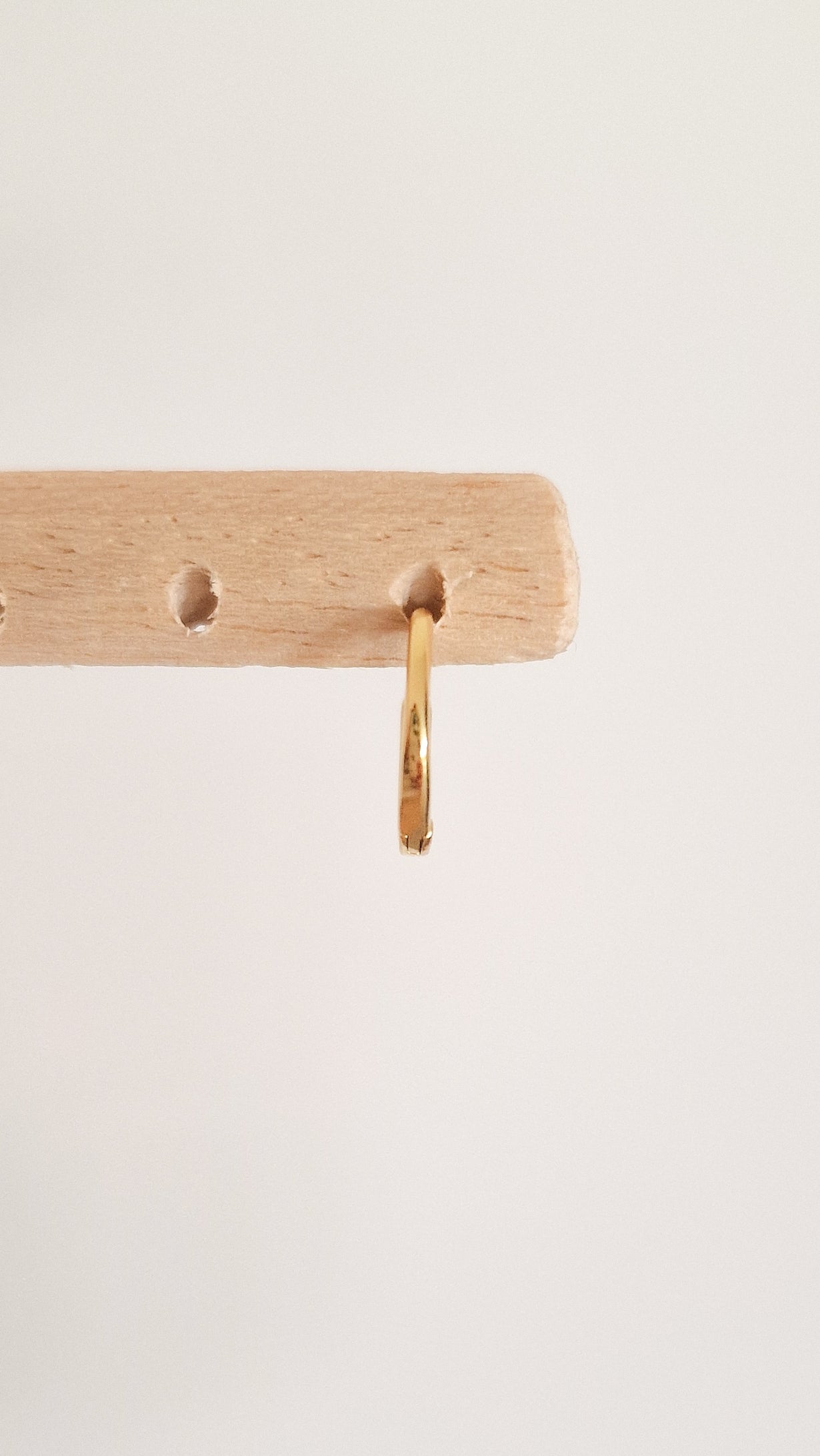 Basic goud extra smal oorbel 10mm