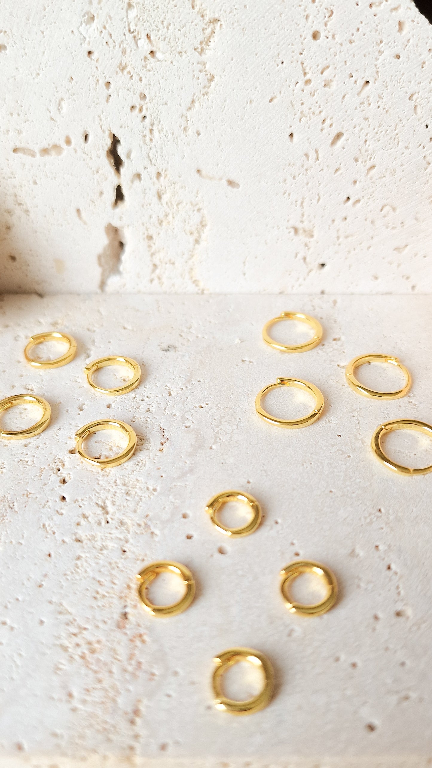 Basic goud extra smal oorbel 6mm