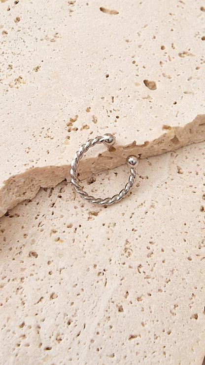 Twisted earcuff Zilver