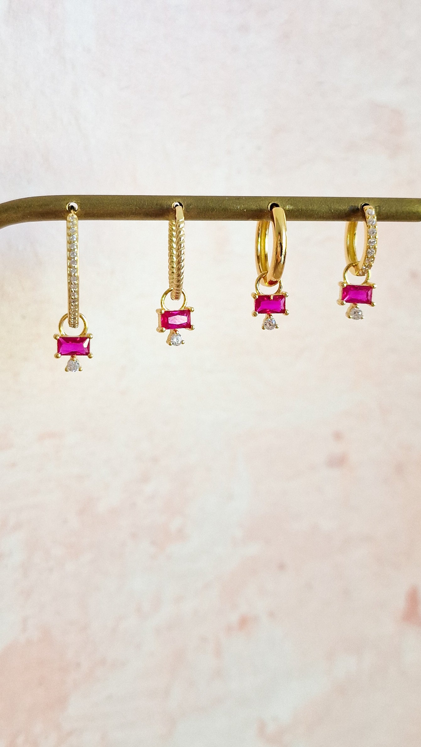 Bedel hot pink