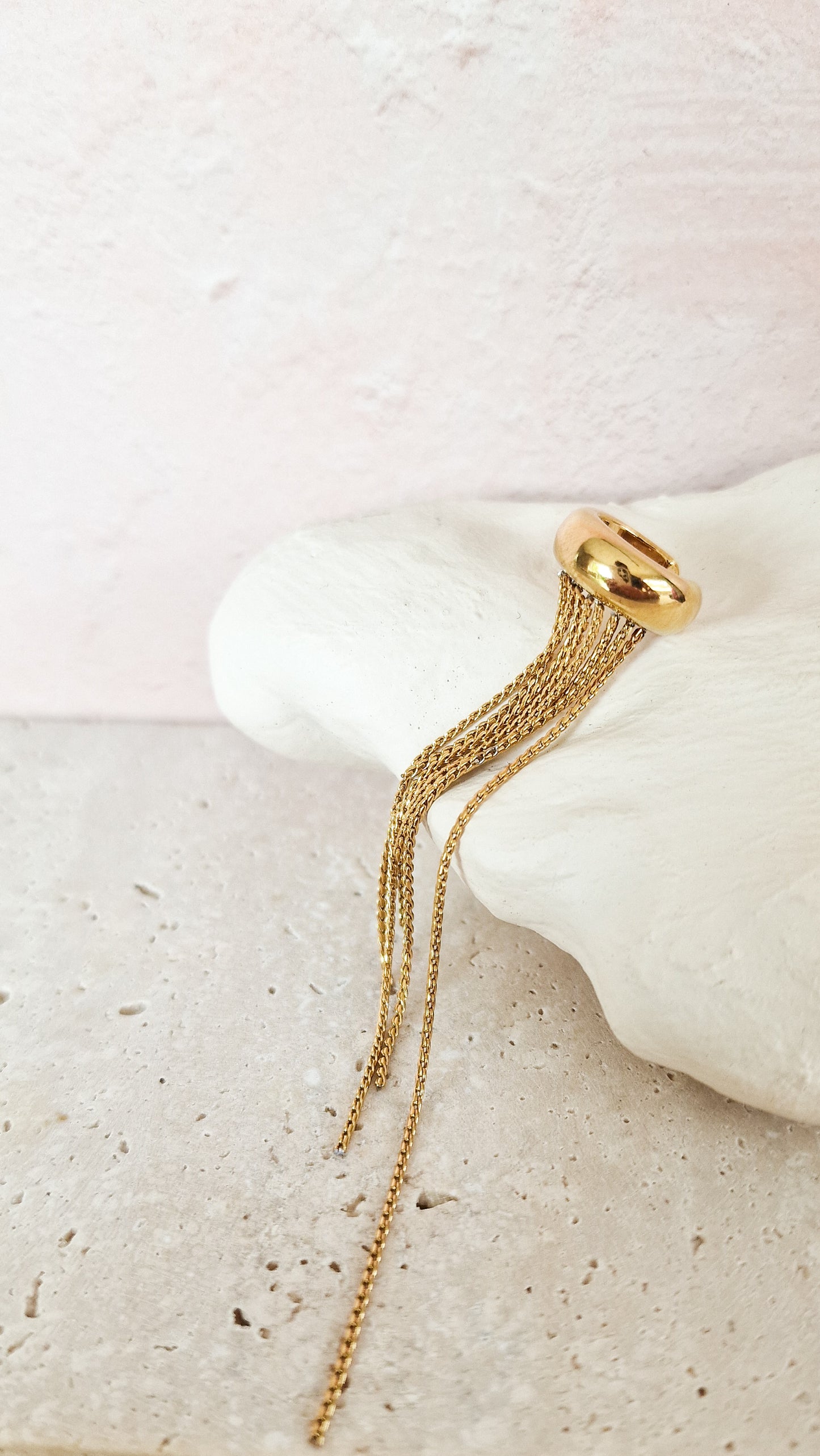 Gala ear cuff goud