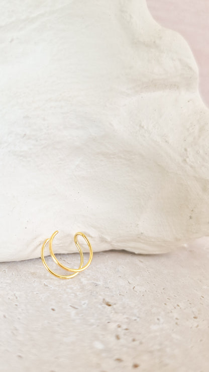 Double hug ear cuff