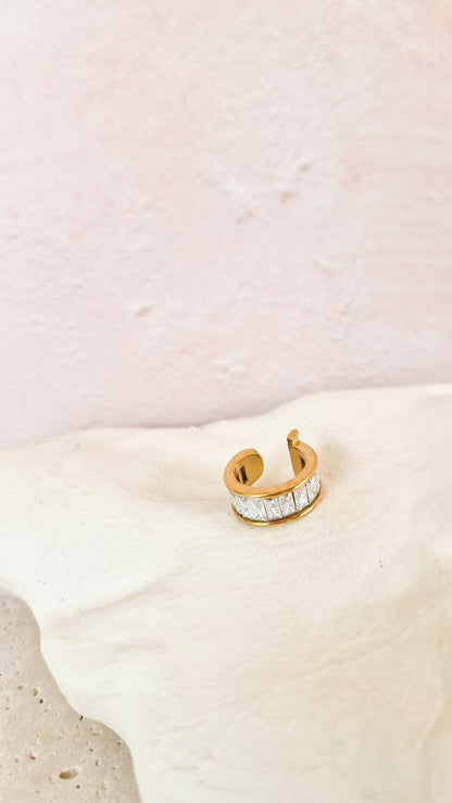 Big Strass ear cuff