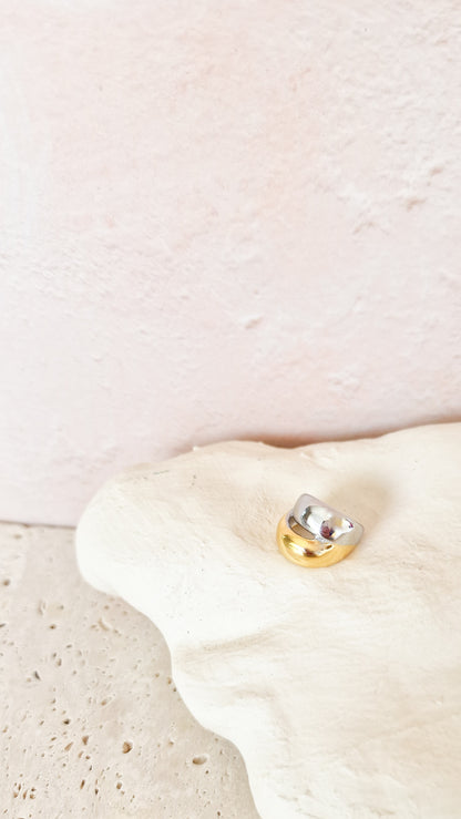 Double mixed ear cuff