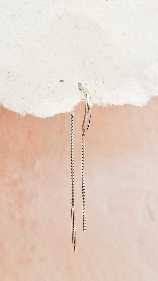 Hanging here oorbel zilver