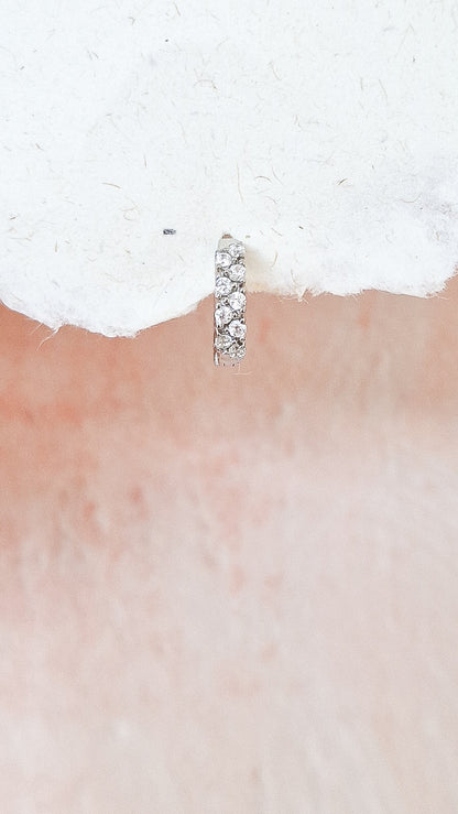 Floating oorbel zilver