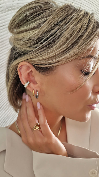 Big Strass ear cuff