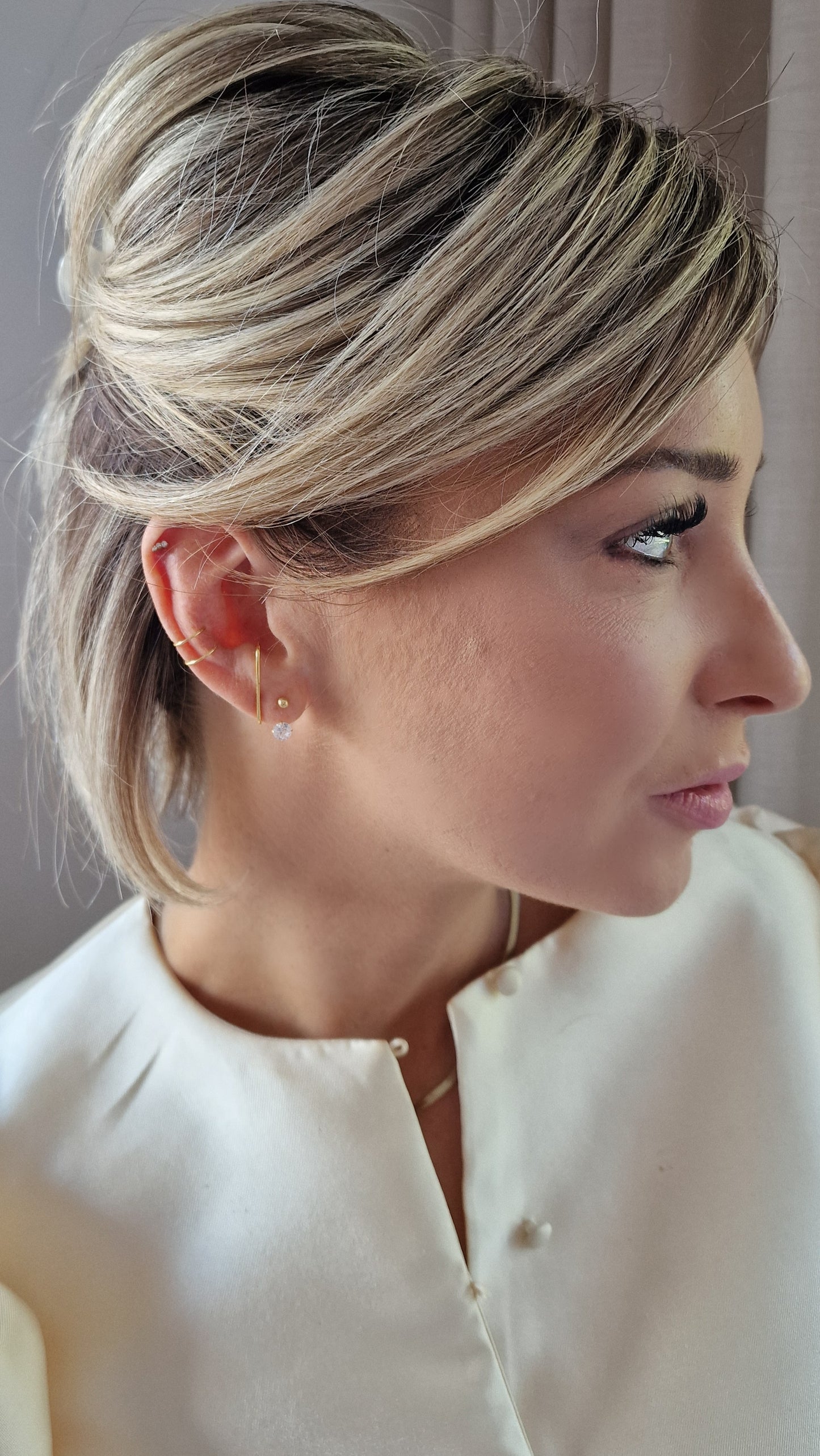 Double hug ear cuff