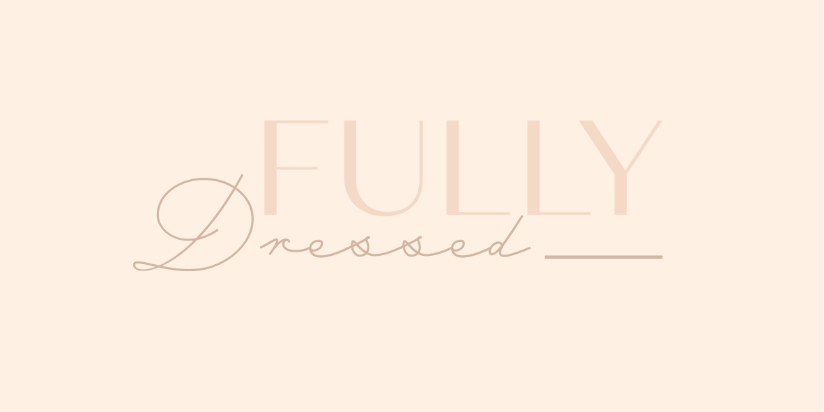 Logo Fully Dressed, webshop met de leukste mode accessoires. Van moderne, minimalistische juwelen tot de meest hip en trendy zonnebrillen