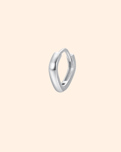 Not round oorbel ZILVER